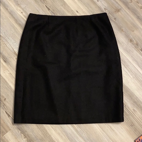 Boden Dresses & Skirts - Boden Black tweed  wool Skirt size 10L